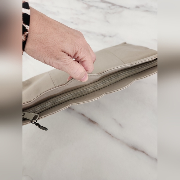 80's Beige Leather Vintage Retro Clutch - Picture 4 of 6